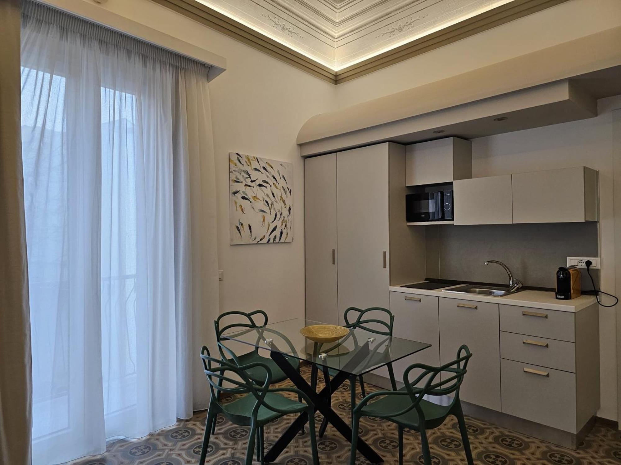 Villa Di Giorgi Apartments Center تْشيفالو المظهر الخارجي الصورة