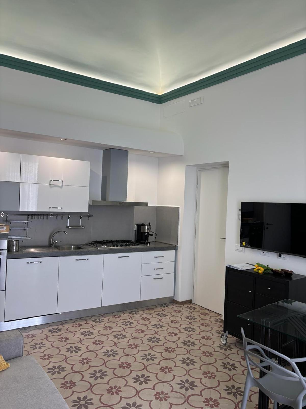 Villa Di Giorgi Apartments Center تْشيفالو المظهر الخارجي الصورة