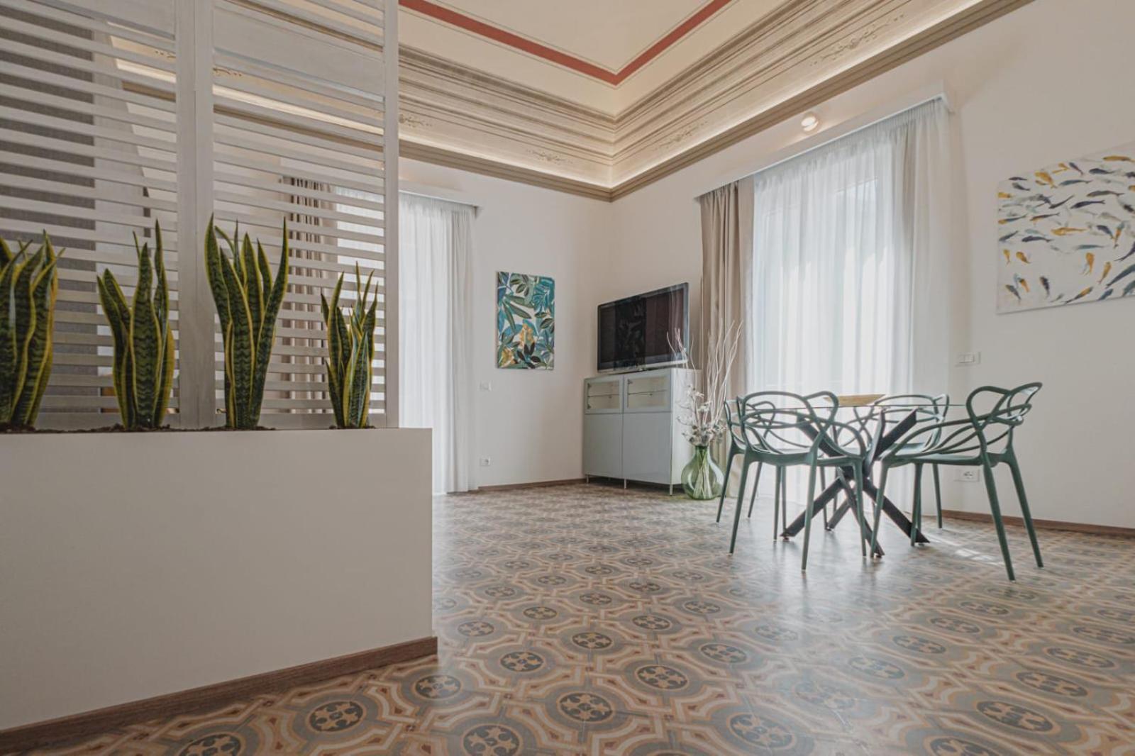 Villa Di Giorgi Apartments Center تْشيفالو المظهر الخارجي الصورة